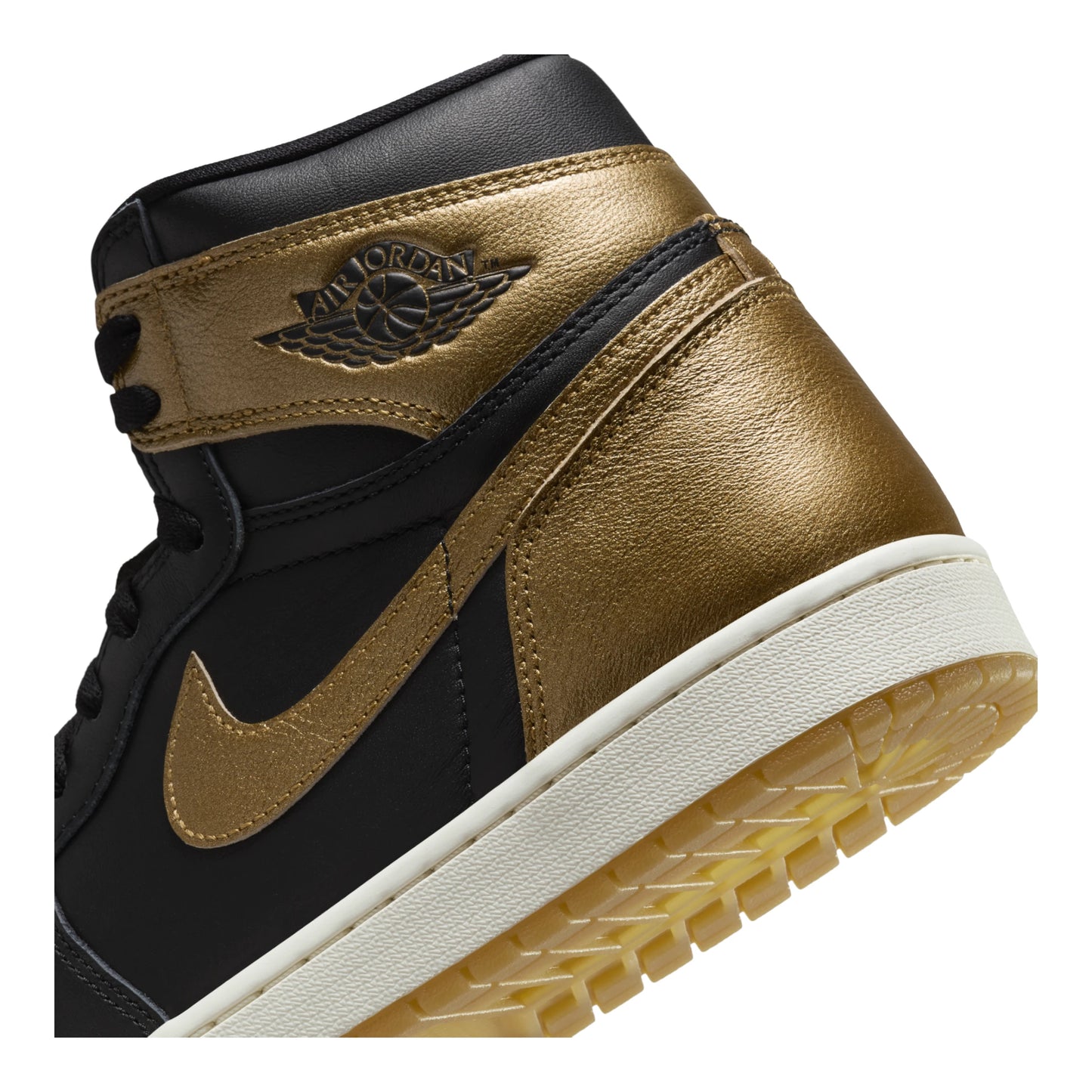 Jordan 1 Retro High OG Black Metallic Gold - DZ5485-071